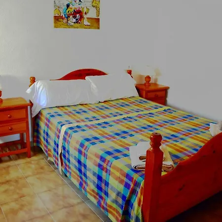 He Zenia-anne Marie Apartment